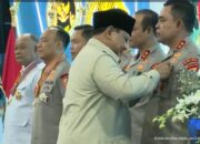 Presiden Prabowo Anugerahkan Satyalancana Wira Karya kepada Kapolda Sumut