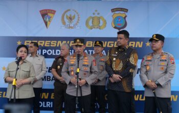Polri Lepas 22 Kontainer Bantuan Kemanusiaan untuk Korban Bencana di Sumatera   
