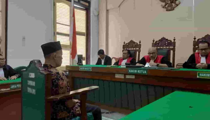 Hakim PN Medan Vonis Mantan Kepala SMKN 1 Pancur Batu 17 Bulan Penjara dalam Kasus Korupsi BOS dan SPP