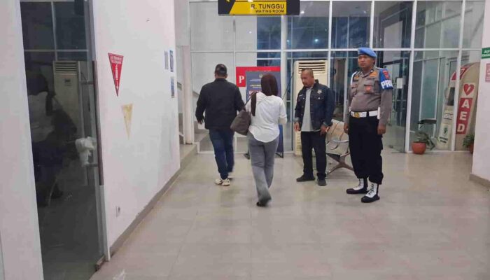 Pastikan Keamanan Penumpang, Polsek Teluk Nibung Kawal Keberangkatan Kapal Ferry