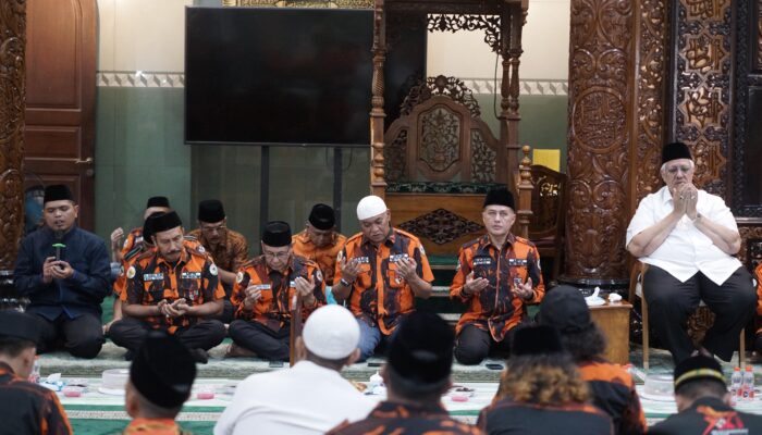 Tokoh Masyarakat Ajib Shah Hadiri Buka Puasa Bersama MPW Pemuda Pancasila di Masjid Al Musannif