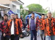 PAC Pemuda Pancasila Medan Polonia Borong Dagangan UMKM untuk Takjil Pengendara