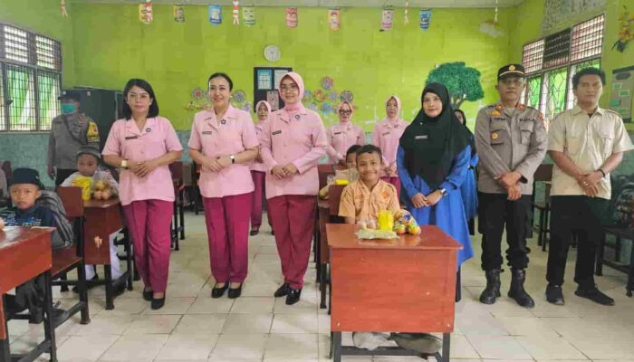 Kapolres Tanjungbalai Pantau Langsung Pendistribusian Makanan Bergizi Gratis untuk Pelajar