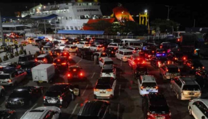 Penumpang Mudik ke Sumatera Capai 199 Ribu Orang, Kendaraan Naik 5,7 Persen