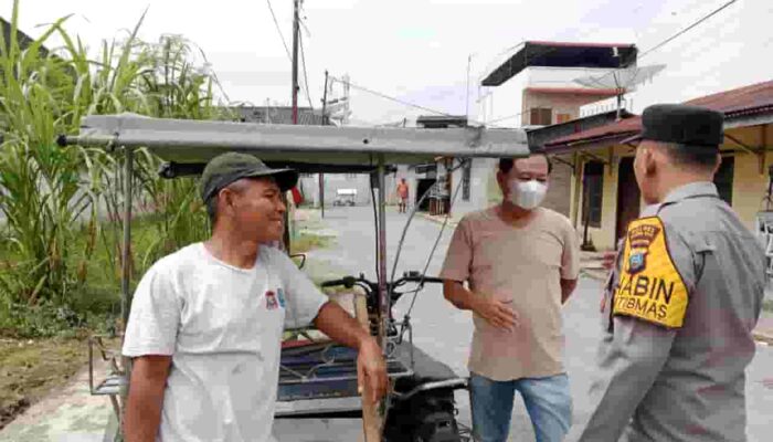 Bhabinkamtibmas Kuala Silo Bestari Sambangi Warga Lewat DDS, Jaga Kamtibmas Selama Ramadan