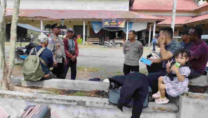 Pastikan Arus Balik Aman, Sat Binmas Polres Tanjung Balai Sambangi Penumpang di Terminal Batu 7