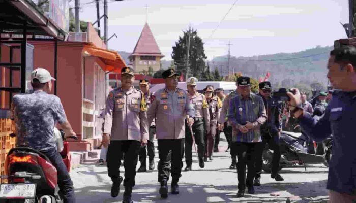 Kapolda Sumut Tinjau Operasi Ketupat Toba 2026 di Berastagi, Pastikan Pengamanan Arus Balik Maksimal