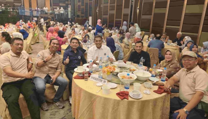 Temu Kangen dan Halal Bi Halal 60 Tahun Alumni SMPN 10/12 Medan Berlangsung Hangat dan Penuh Haru