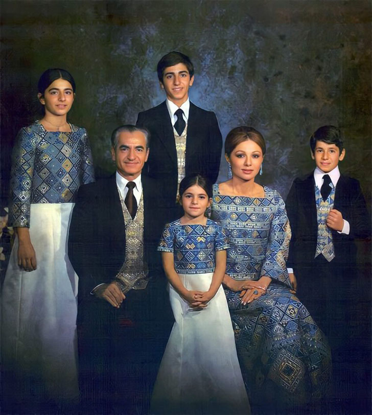 Farah Diba Pahlevi 