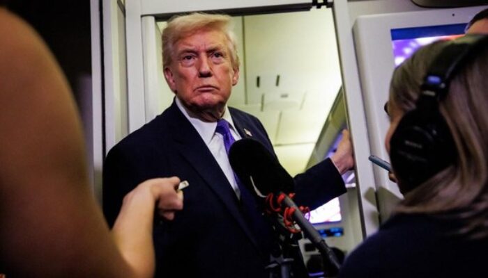 Trump Sebut Iran di Ambang Kekalahan, Minta Pasukan AS Tingkatkan Serangan