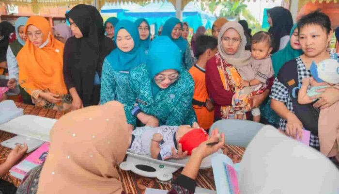 Peringati Pekan Imunisasi Dunia, Staf Ahli PKK Ny. Leli Ajak Masyarakat Dukung Program Imunisasi