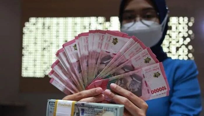 Rupiah Melemah ke Rp17.064 per Dolar AS, Dipicu Kekhawatiran Konflik Timur Tengah