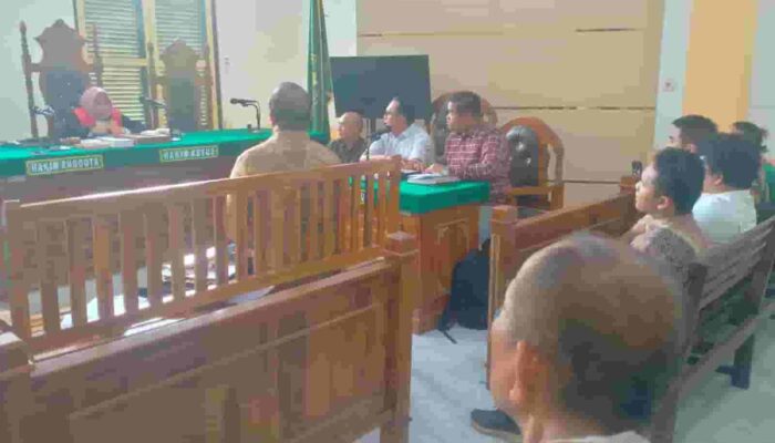 Sidang Prapid di PN Medan Kasus Nangkap Maling Masuk Penjara, Ahli Hukum Pidana Prof. Dr. Maidin Gultom: Secara Hukum, Kasus Ini Lemah dan Layak Dihentikan!