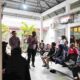 Cegah Kriminalitas di Rumah Sakit, Sat Binmas Polres Tanjung Balai Sambangi Pengunjung RS Tengku Mansur
