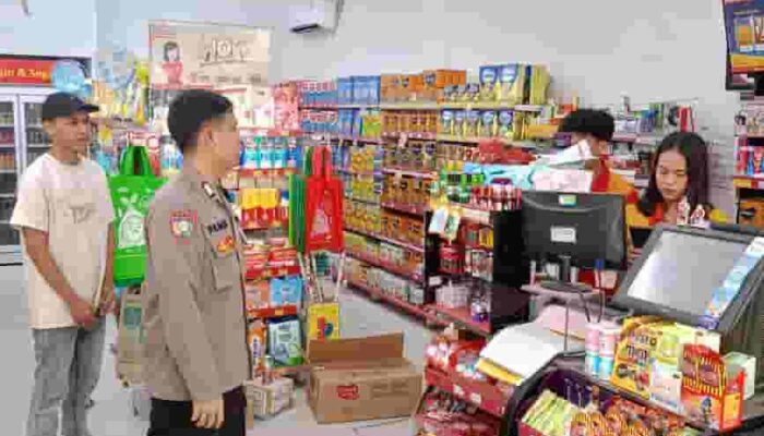 Cegah Curanmor, Bhabinkamtibmas Polsek Tanjung Balai Selatan Sambangi Warga