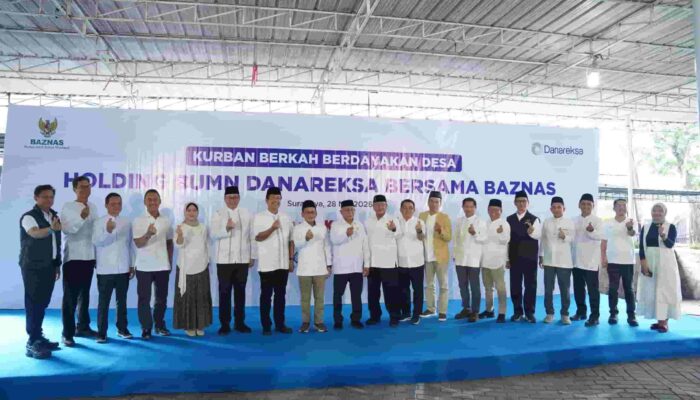 Perkuat Ketahanan Pangan dan Rantai Ekonomi Kerakyatan, Holding BUMN Danareksa Salurkan Kurban untuk 3.800 Keluarga
