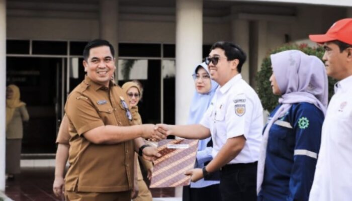 KAI Divre II Sumbar Raih Penghargaan Platinum P2HIV-AIDS Tingkat Nasional dari Kemnaker RI