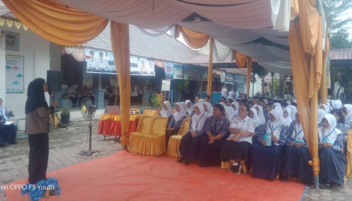 Anggota DPRD Sumut Hj. Chairunnisa B Gelar Penyebarluasan Ideologi Pancasila dan Wawasan Kebangsaan di SMPN 1 Tanjungbalai