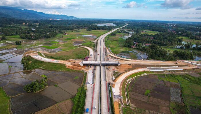 Hutama Karya Kebut Akses Lubuk Alung, Konektivitas Tol Padang–Sicincin Makin Terintegrasi
