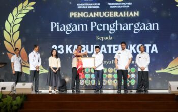 Wujudkan Kemudahan Akses Pelayanan Hukum Bagi Masyarakat, Wali Kota Tebing Tinggi Terima Penghargaan Dari Kementerian Hukum RI