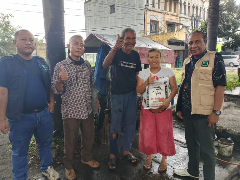 KSJ Salurkan Bantuan untuk Mualaf di Medan, Ringankan Beban Ekonomi Keluarga