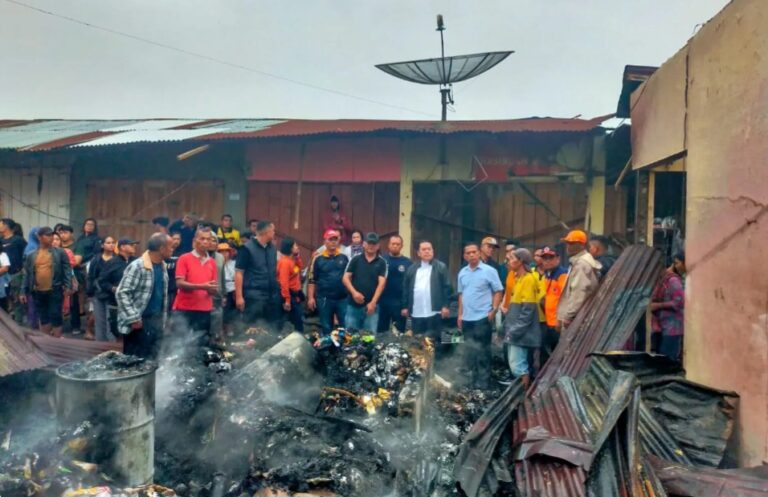 Ratusan Kios Pasar Dwikora Parluasan Ludes Terbakar, Polisi Siaga Antisipasi Penjarahan