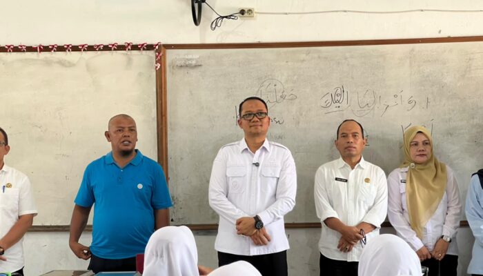 Sambut Program MBG, Kepala SMA Negeri 2 Tanjungbalai Dampingi Wawako Monitoring Distribusi Makanan Bergizi Gratis