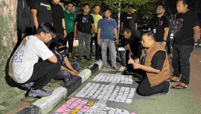 Kado Kemerdekaan RI, Polisi Bongkar Peredaran 622 Pod Getar dalam Kemasan Permen Beraksara Cina di Jalan Iskandar Muda Medan