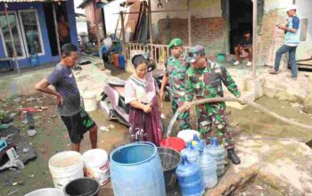 Bhakti TNI AD, Kodim 0201/Medan Salurkan 14.000 Liter Air Bersih untuk Warga Belawan