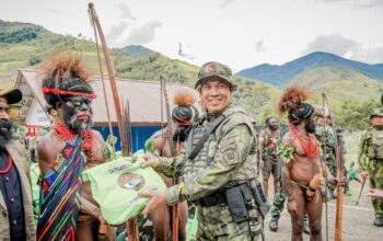 Pangkoops TNI Habema Sapa Warga Tingginambut: Kedamaian Tumbuh dari Kampung yang Hidup