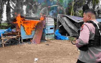 Markas Narkoba di Mencirim Kampung Digerebek, Bandar Diamankan, Airsoft Gun dan Sajam Disita