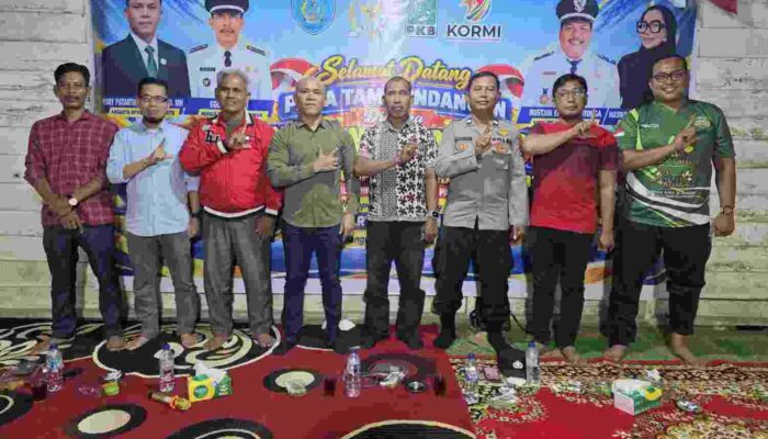 Meriahkan HUT ke-81 Labuhanbatu, Penry Patartua Nababan Buka Turnamen Trup Gembira